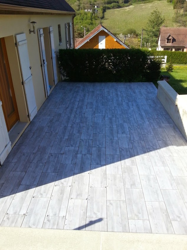 pose de carrelage imitation parquet