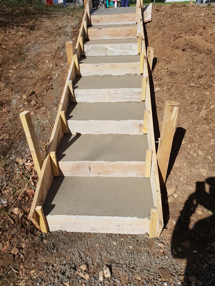 Création d'un escalier béton extérieur. (1)