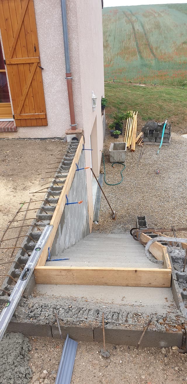 Creation d une terrasse et d un escalier beton 9 