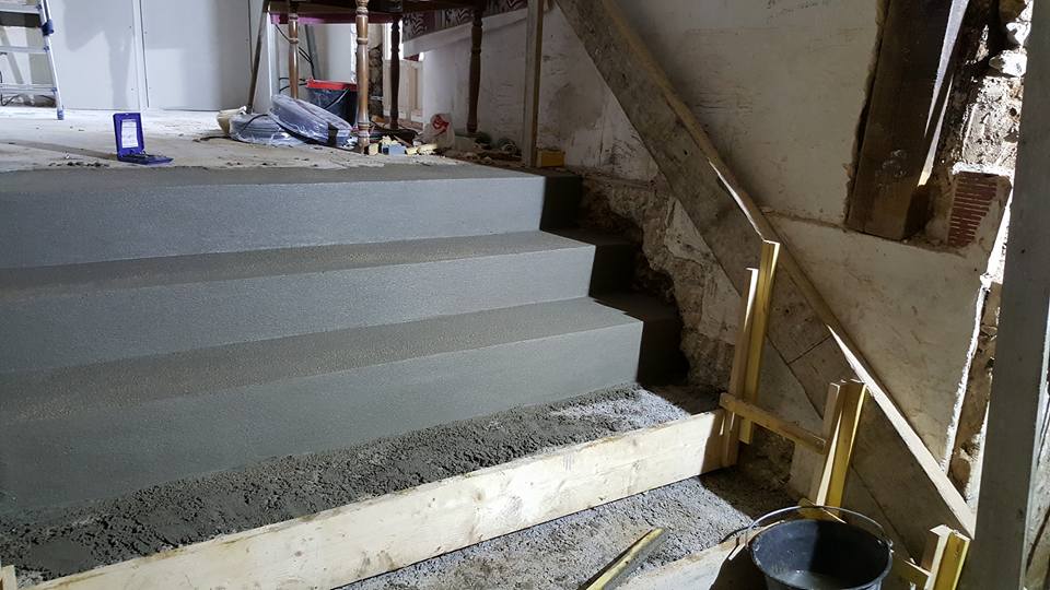 finition escalier béton
